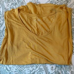 Reitmans Mustard Short Sleeve Tee